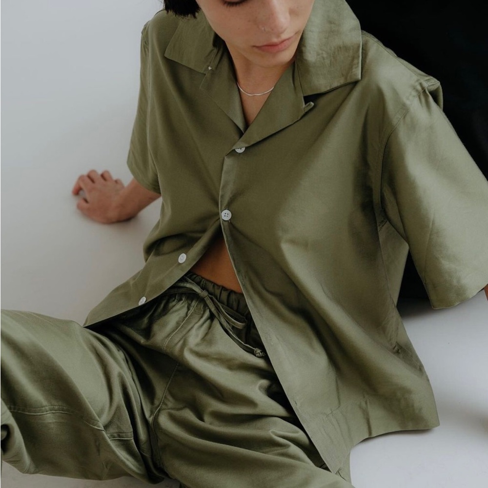 IJJI CO Camp Collar Unisex Button Up Shirt